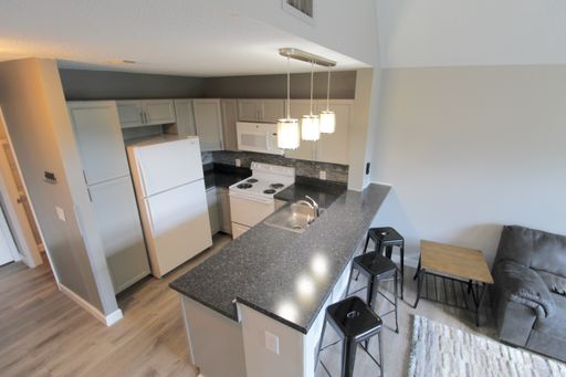 5 Bedroom Apartment Near JMU's Campus! Hunters Ridge Student Friendly Community - Preleasing 27-28