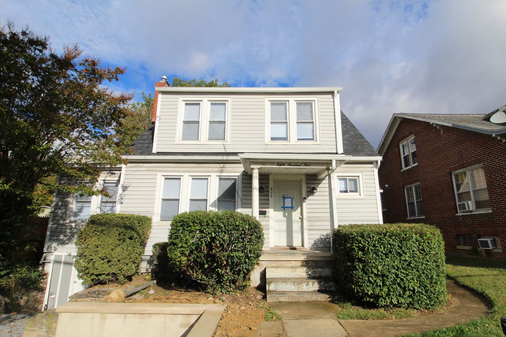 Harrisonburg Apartment: 805 South High St