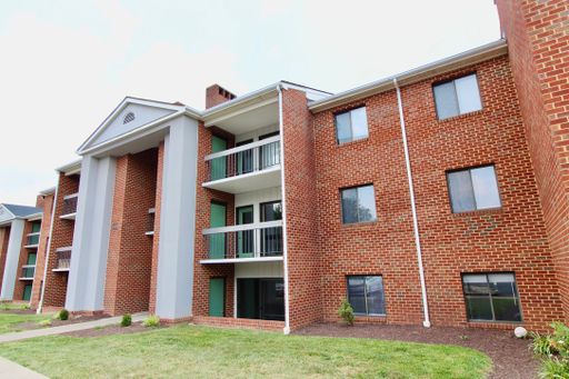 Two bedroom condo for rent! - 1030-8 Blue Ridge Drive – photo 1