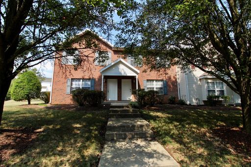 4 Bedroom townhome preleasing for the 2027-2028 school year! – photo 1