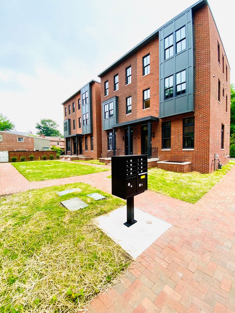 Newtown Apartment: 111 - 117 Thornton Lane