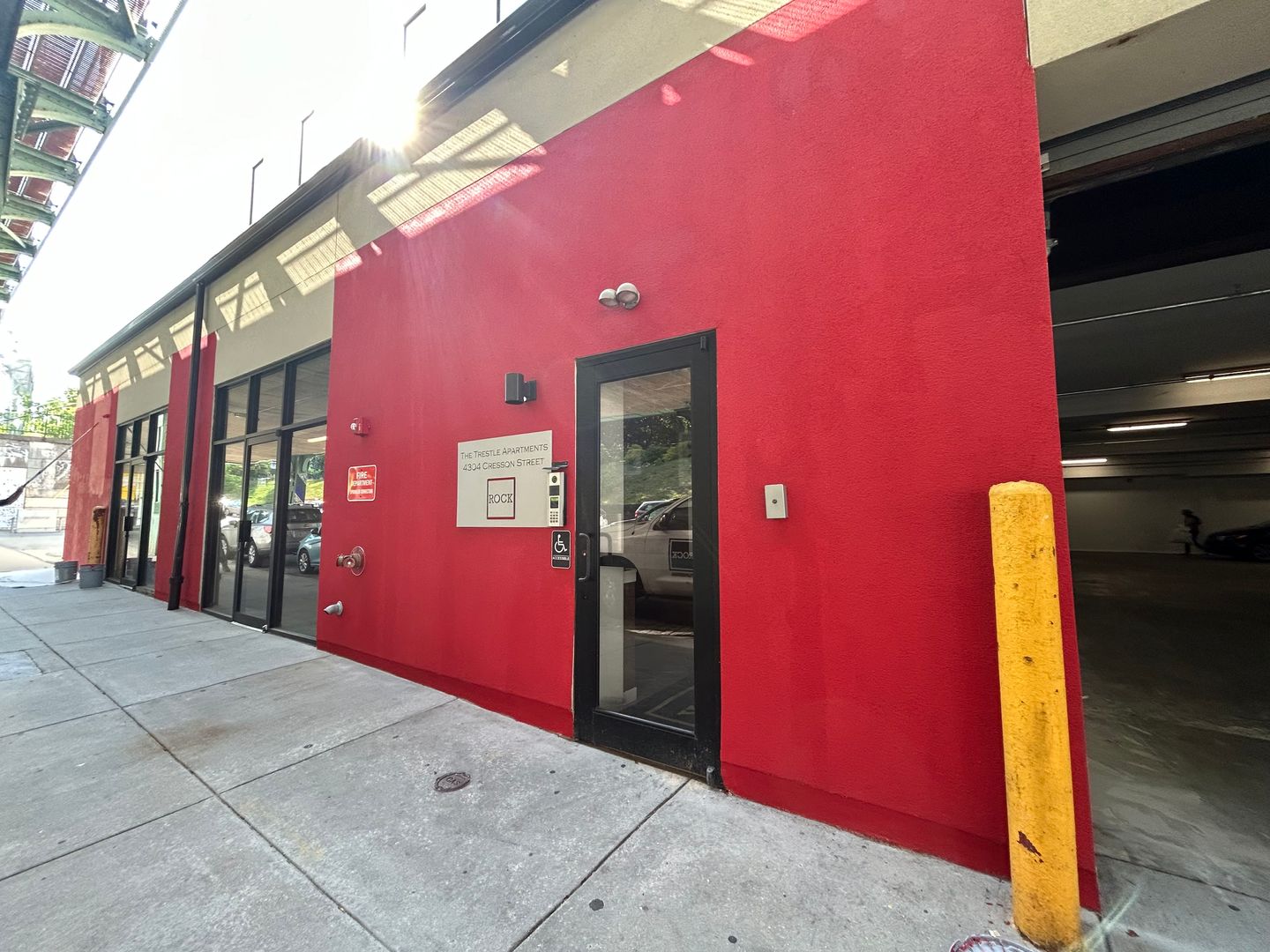 Philadelphia Apartment: 4304 Cresson St