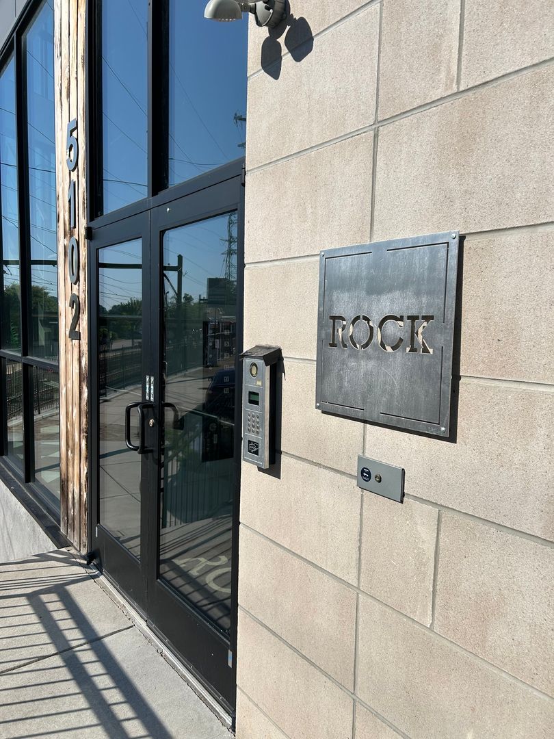 Philadelphia Apartment: 5102 Rochelle Avenue