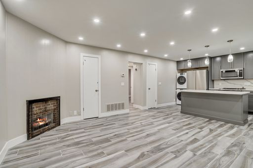 Beautifully Remodeled 2 Bed, 1 Bath in Murray (#2) – photo 1