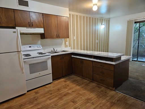 Cozy 1-Bed Apartment in the Heart of SLC – Steps from Downtown & Minutes to the U of U – photo 1