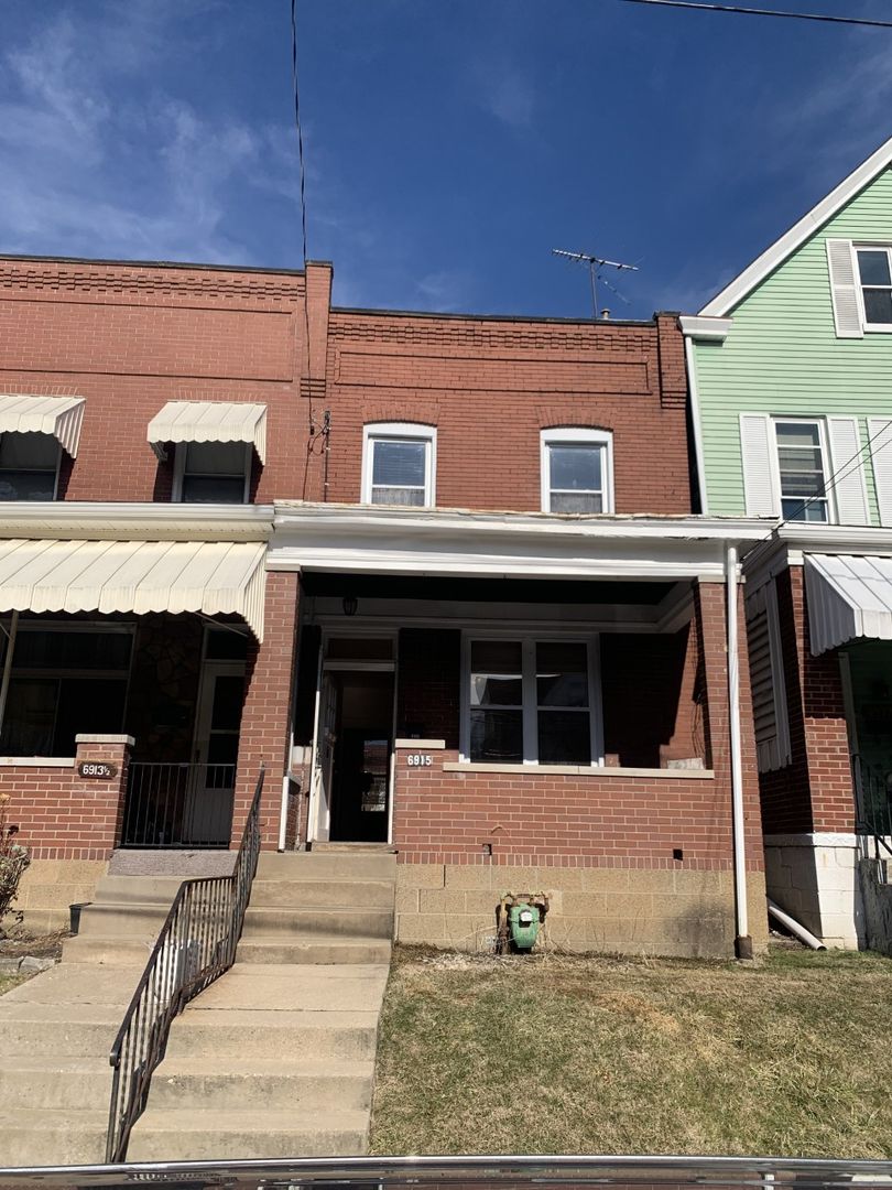 Pittsburgh House: 6915 Standish Street