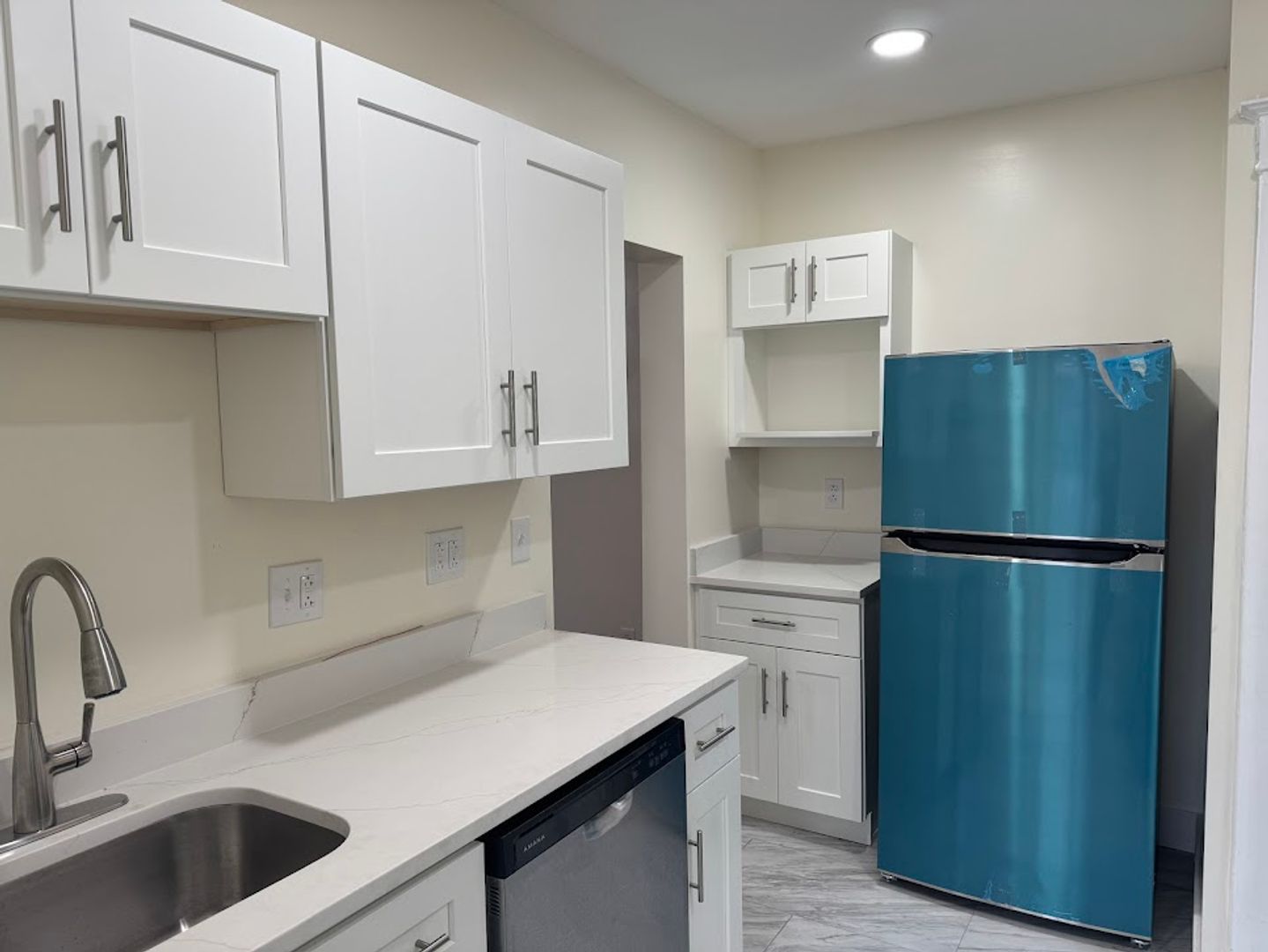 Pittsburgh Apartment: 5506 Fifth Avenue