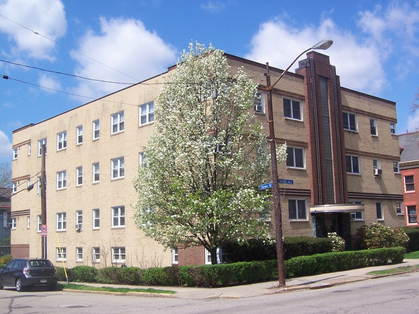 Pittsburgh Apartment: 434 Shady Avenue