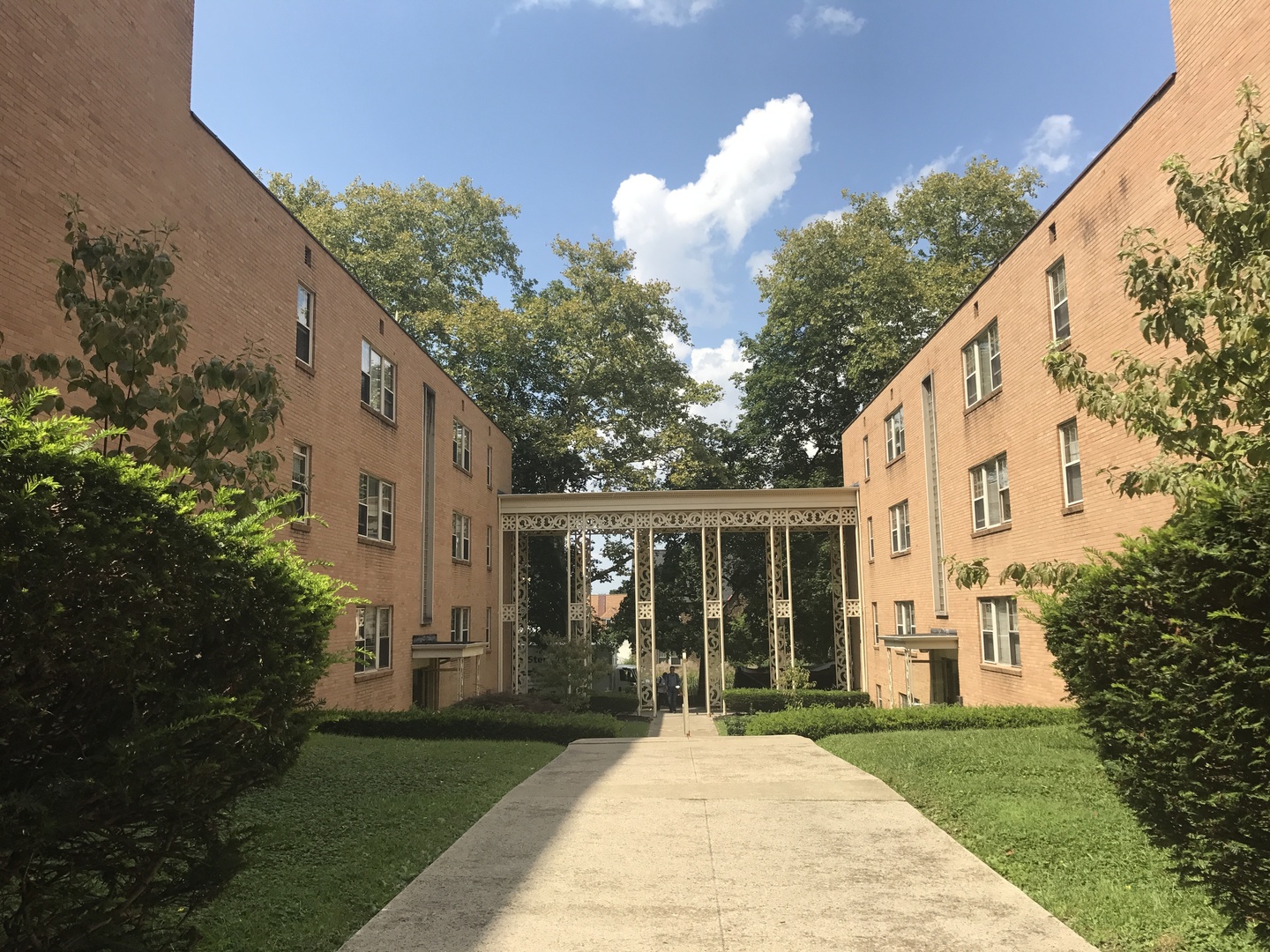 Pittsburgh Apartment: 5506 Fifth Avenue