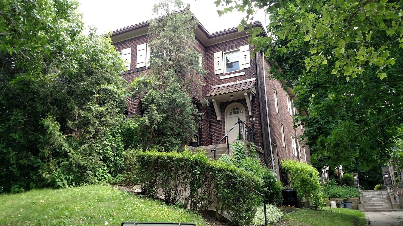 Pittsburgh House: 5716 Beacon Street