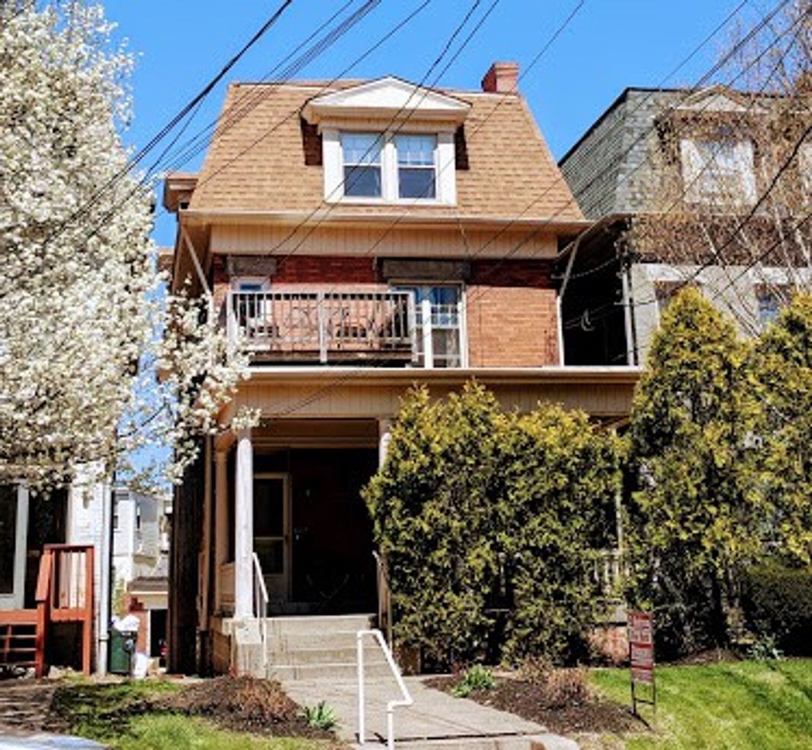 Pittsburgh House: 6331 1/2 Walnut Street