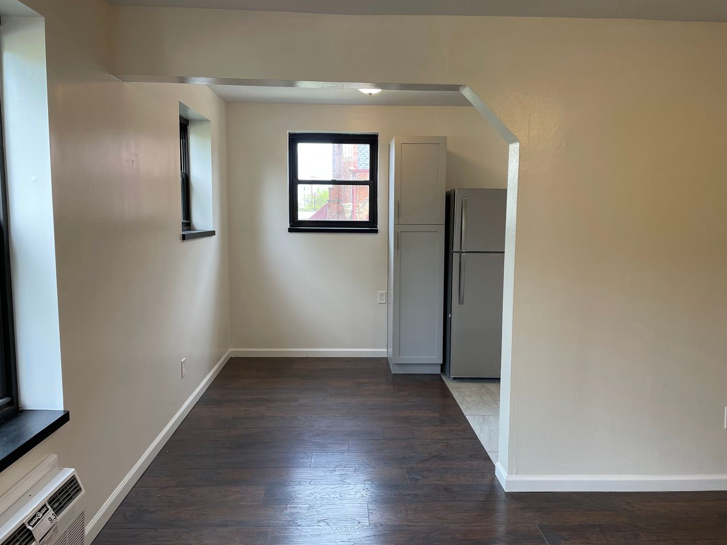 Pittsburgh Apartment: 255 Shady Ave