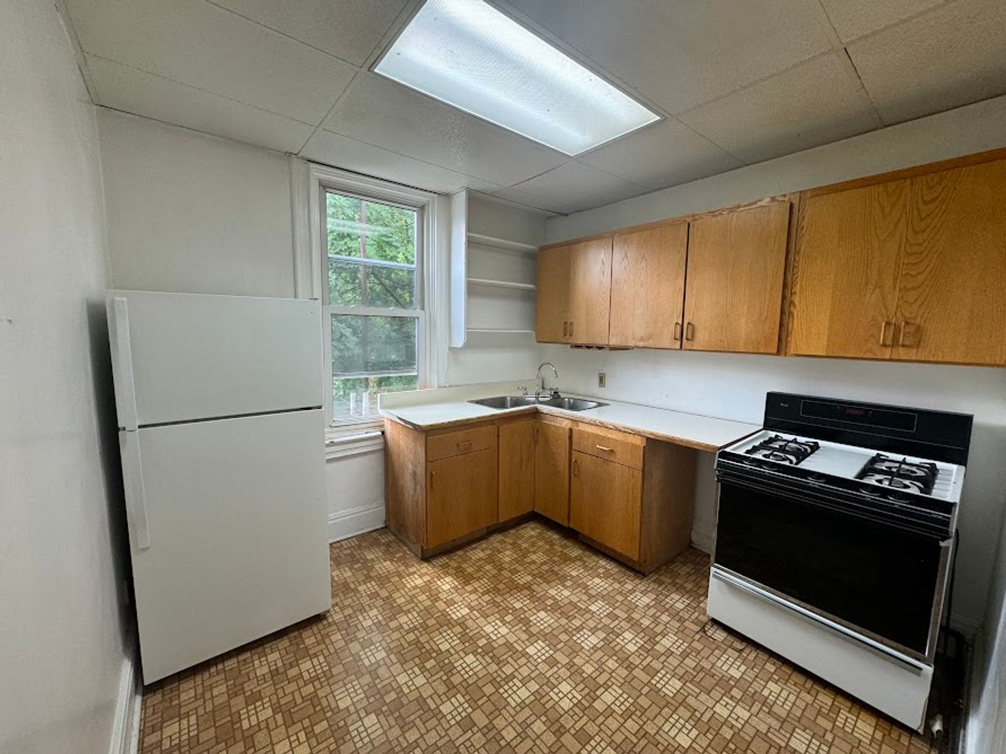 Pittsburgh Apartment: 5526 Howe Street