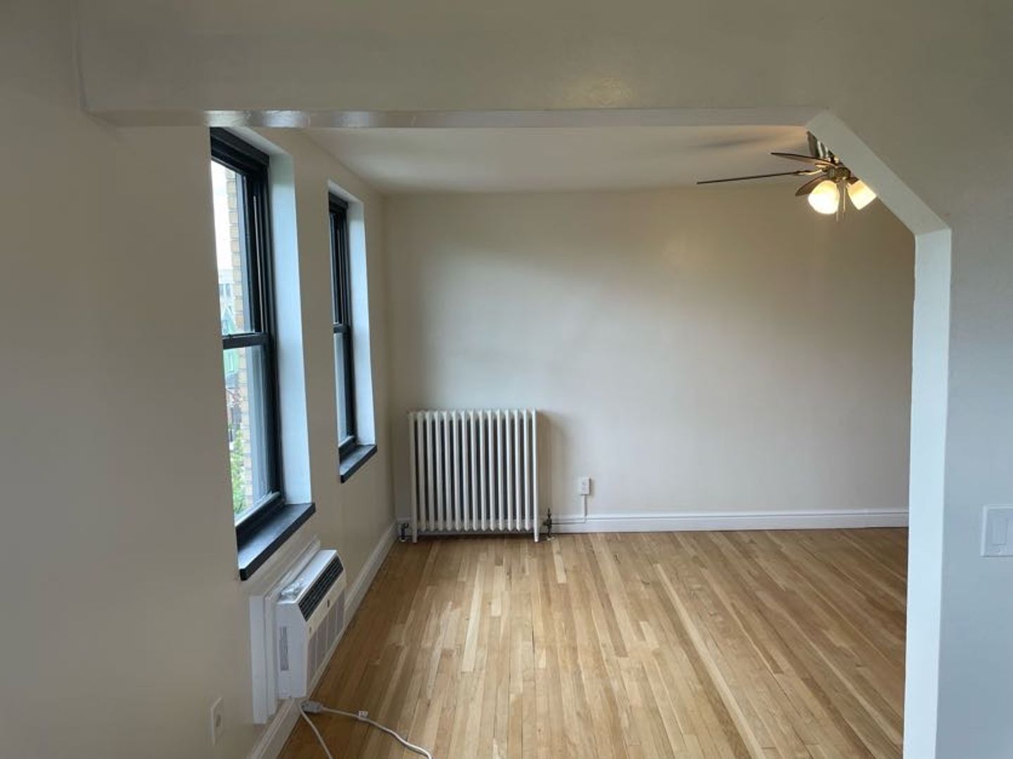 Pittsburgh Apartment: 255 Shady Ave