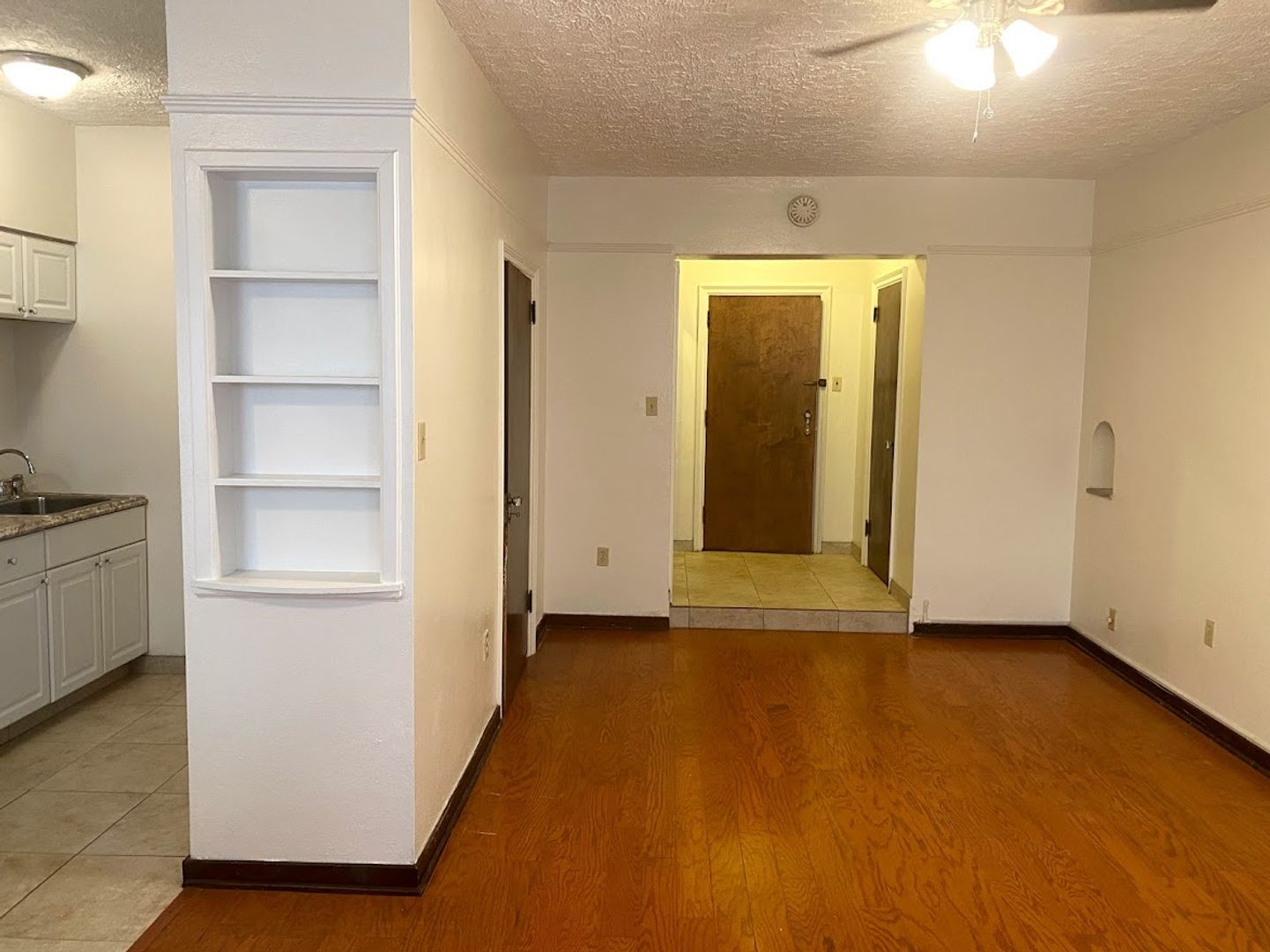 Pittsburgh Apartment: 434 Shady Avenue