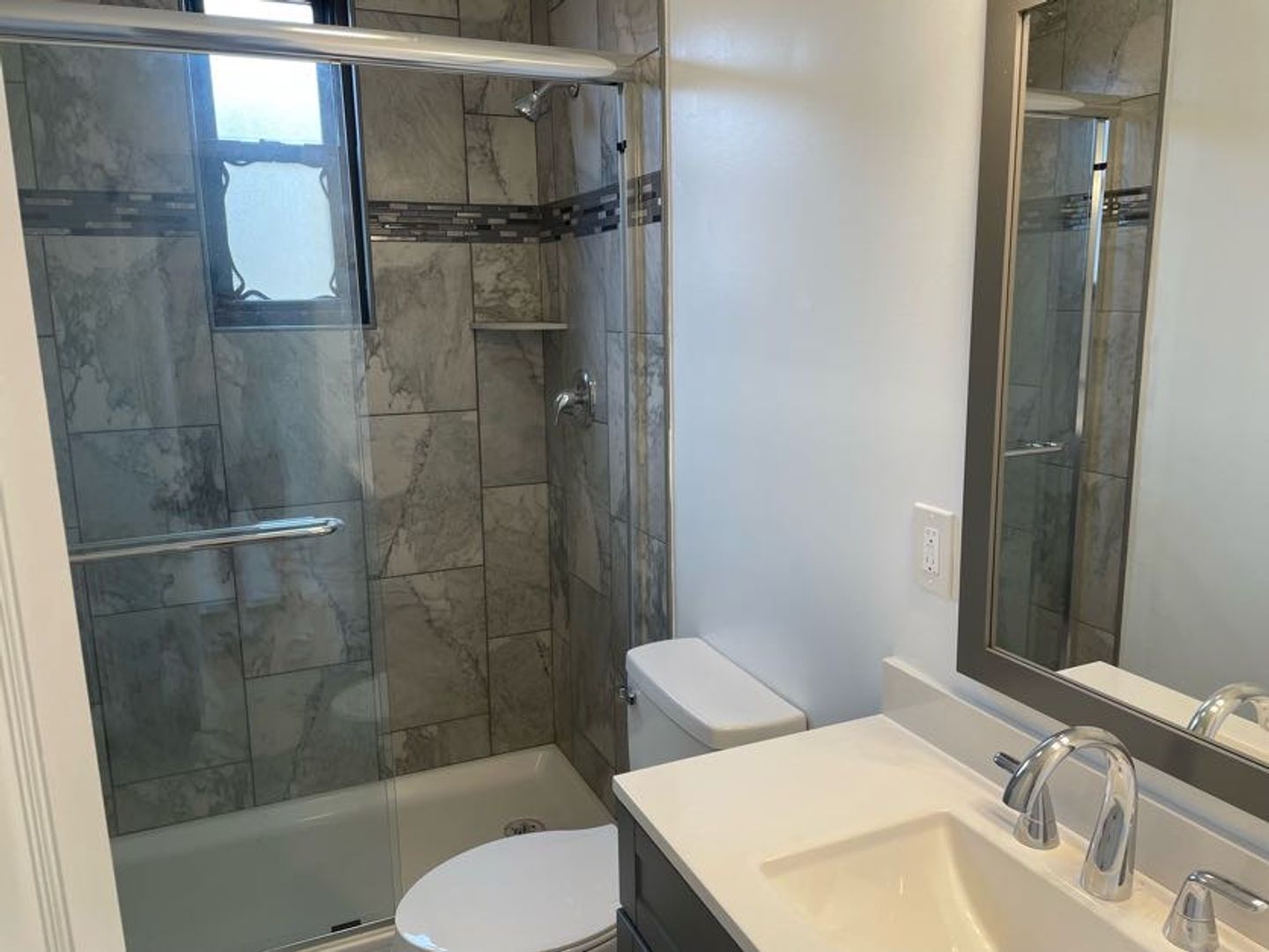 Pittsburgh Apartment: 255 Shady Ave