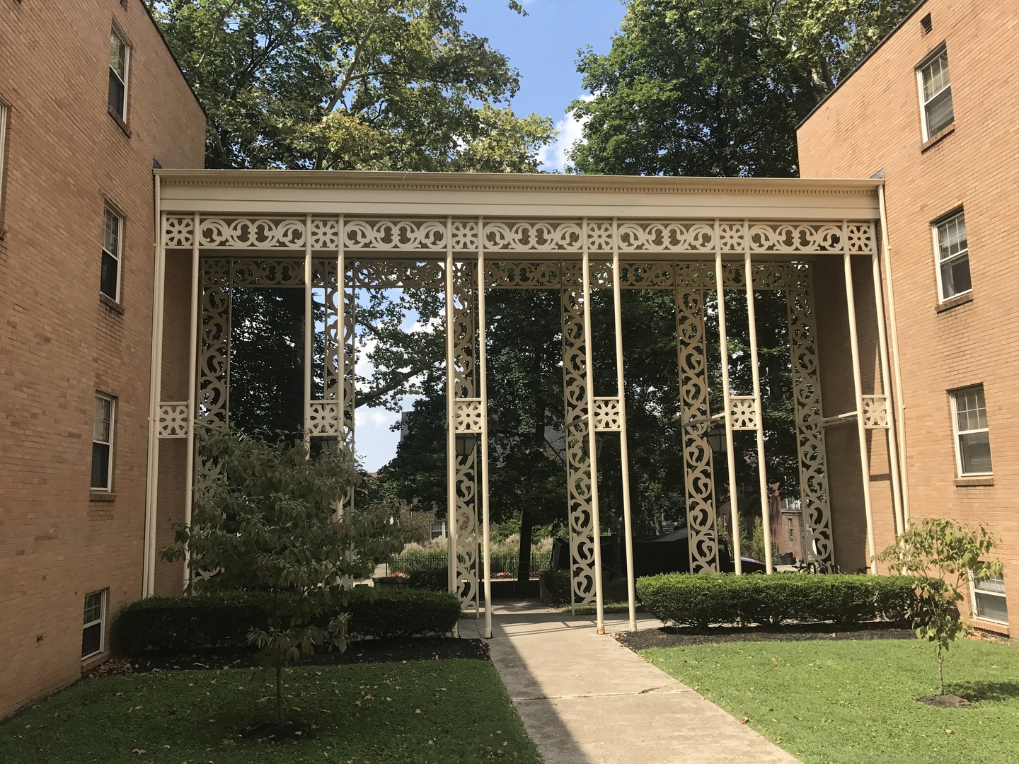 Pittsburgh Apartment: 5506 Fifth Avenue