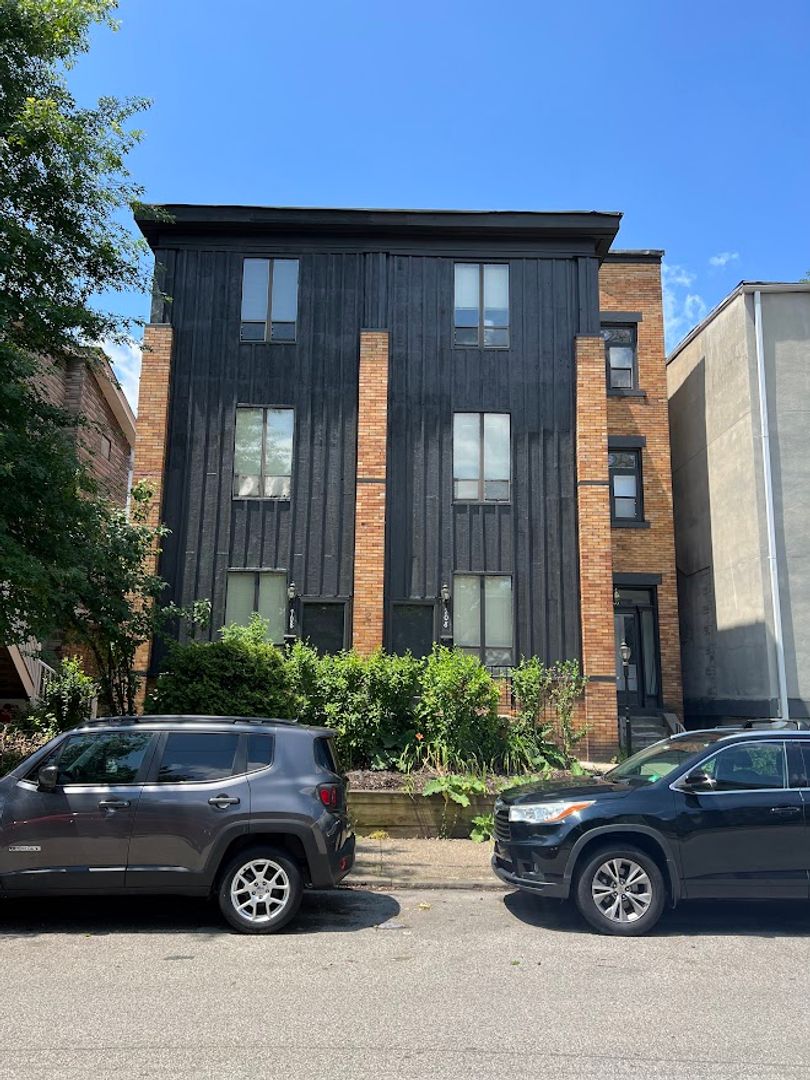 Pittsburgh Apartment: 706-708 Summerlea Street