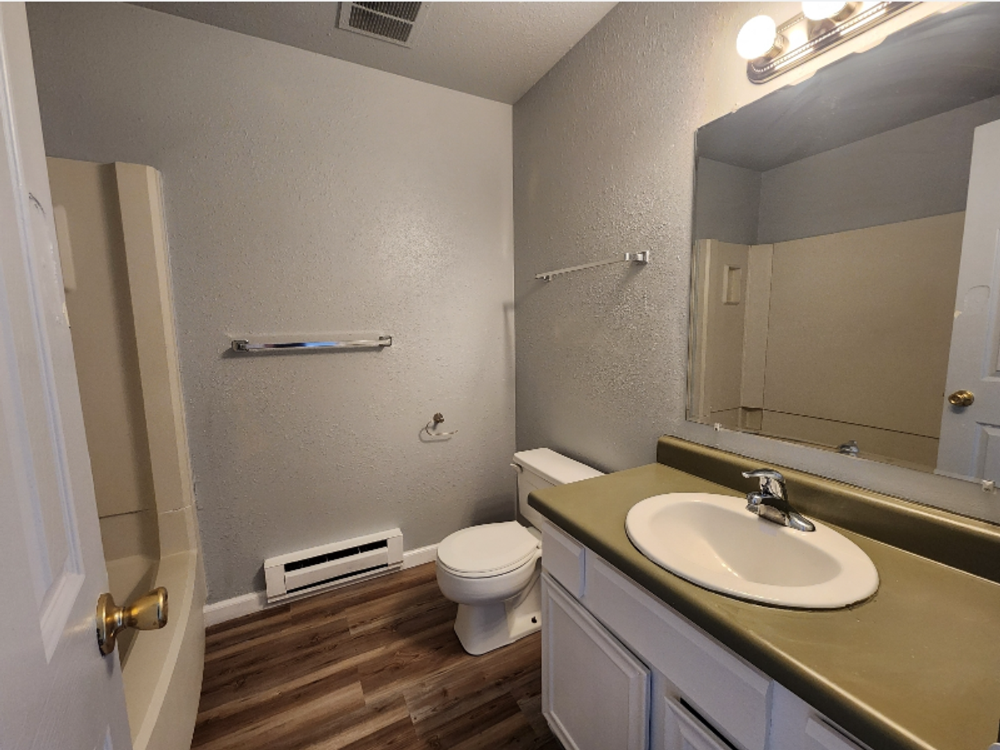 Pueblo Townhome: 41-47 Castle Royal Dr