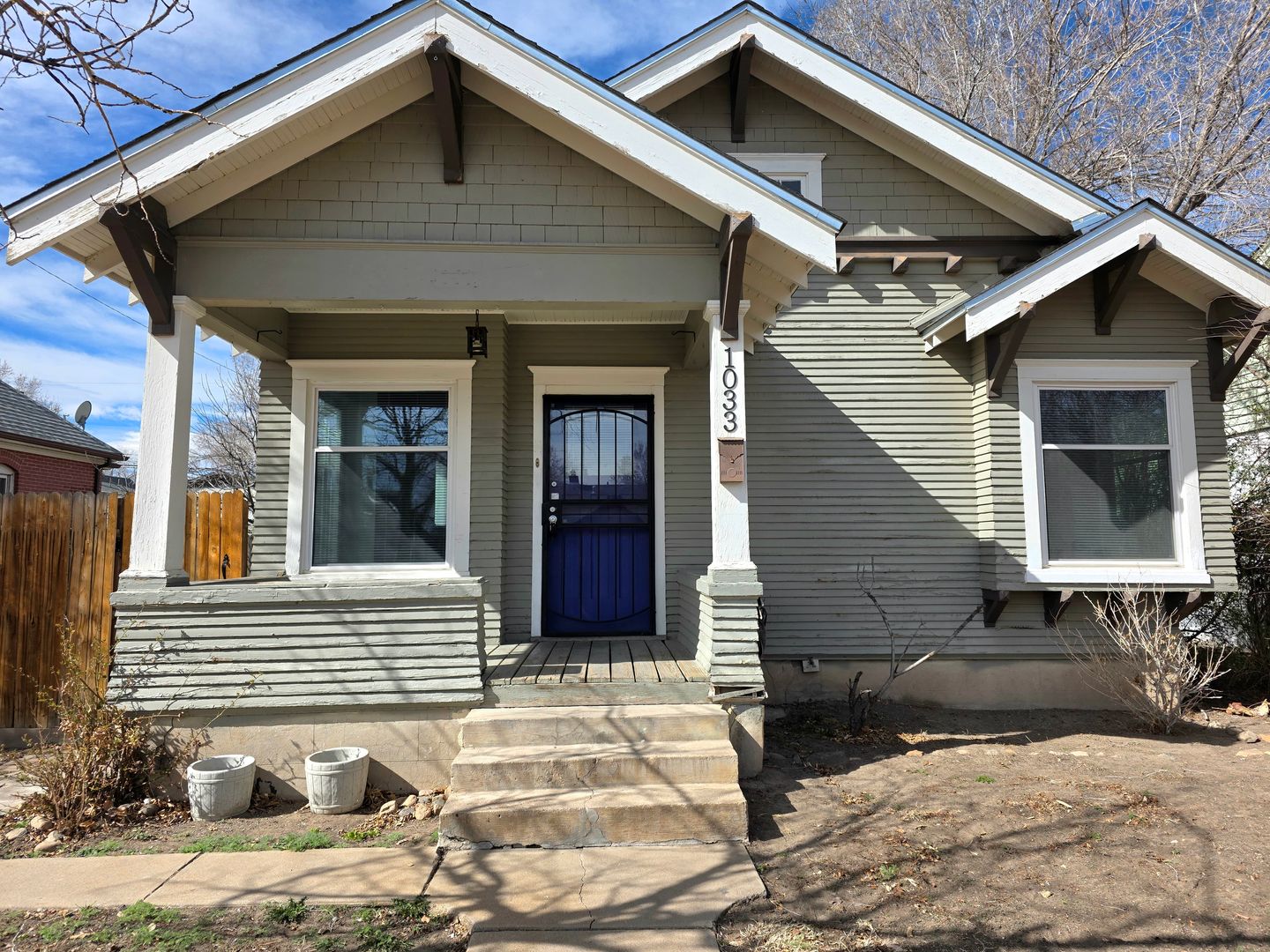 Pueblo House: 1033 Carteret