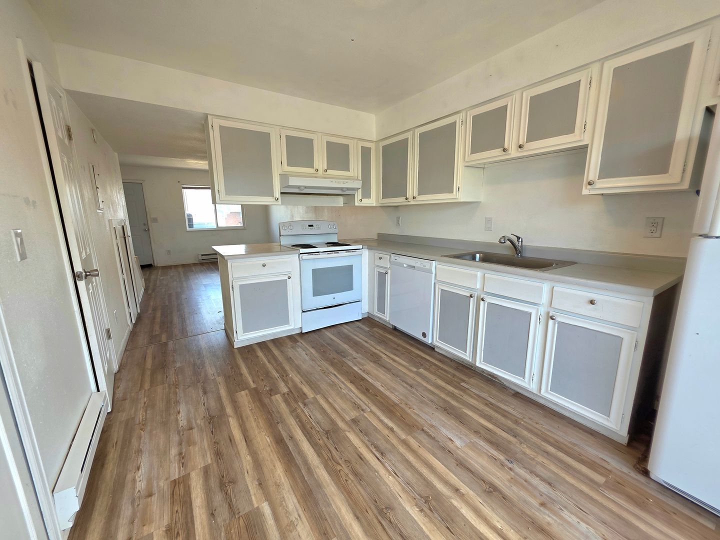 Pueblo Townhome: 41-47 Castle Royal Dr