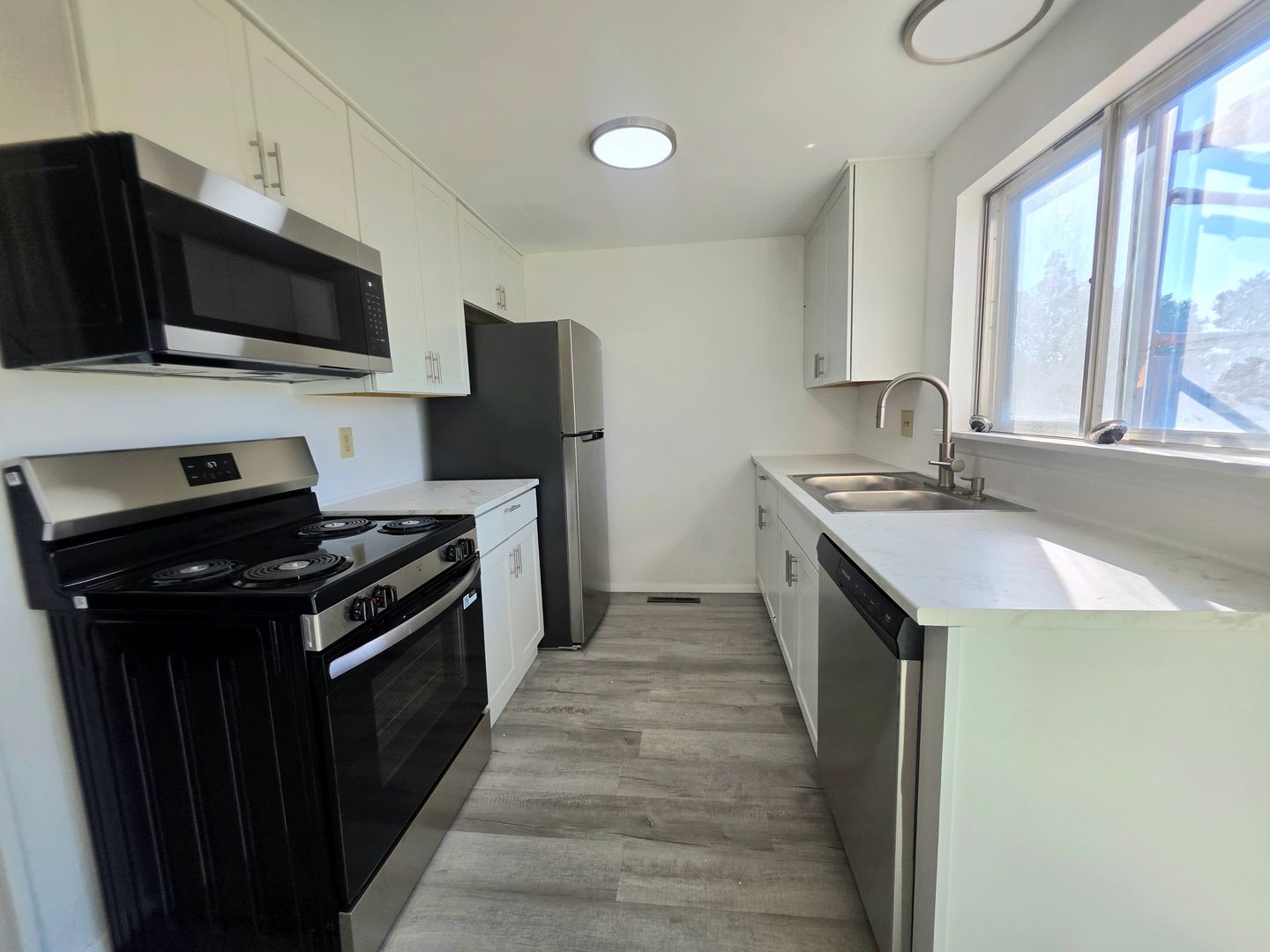 Colorado City House: 3279 Lunar Dr