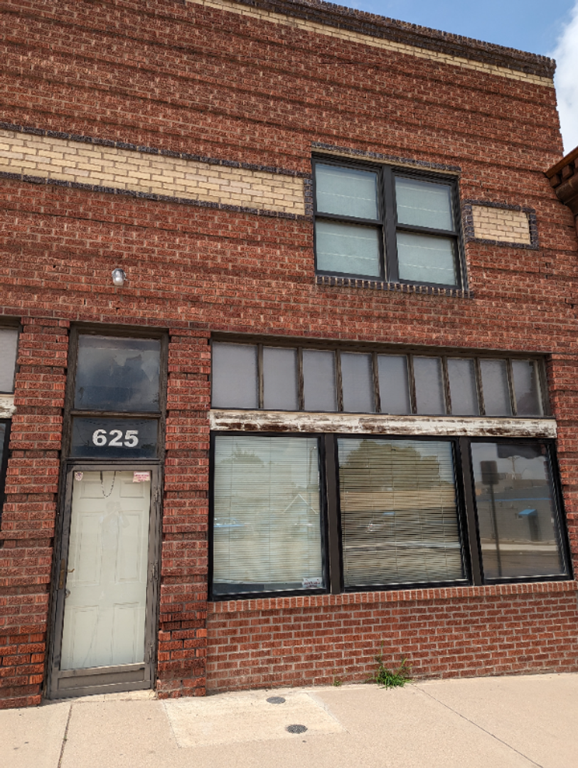 Pueblo Apartment: 625 S Union