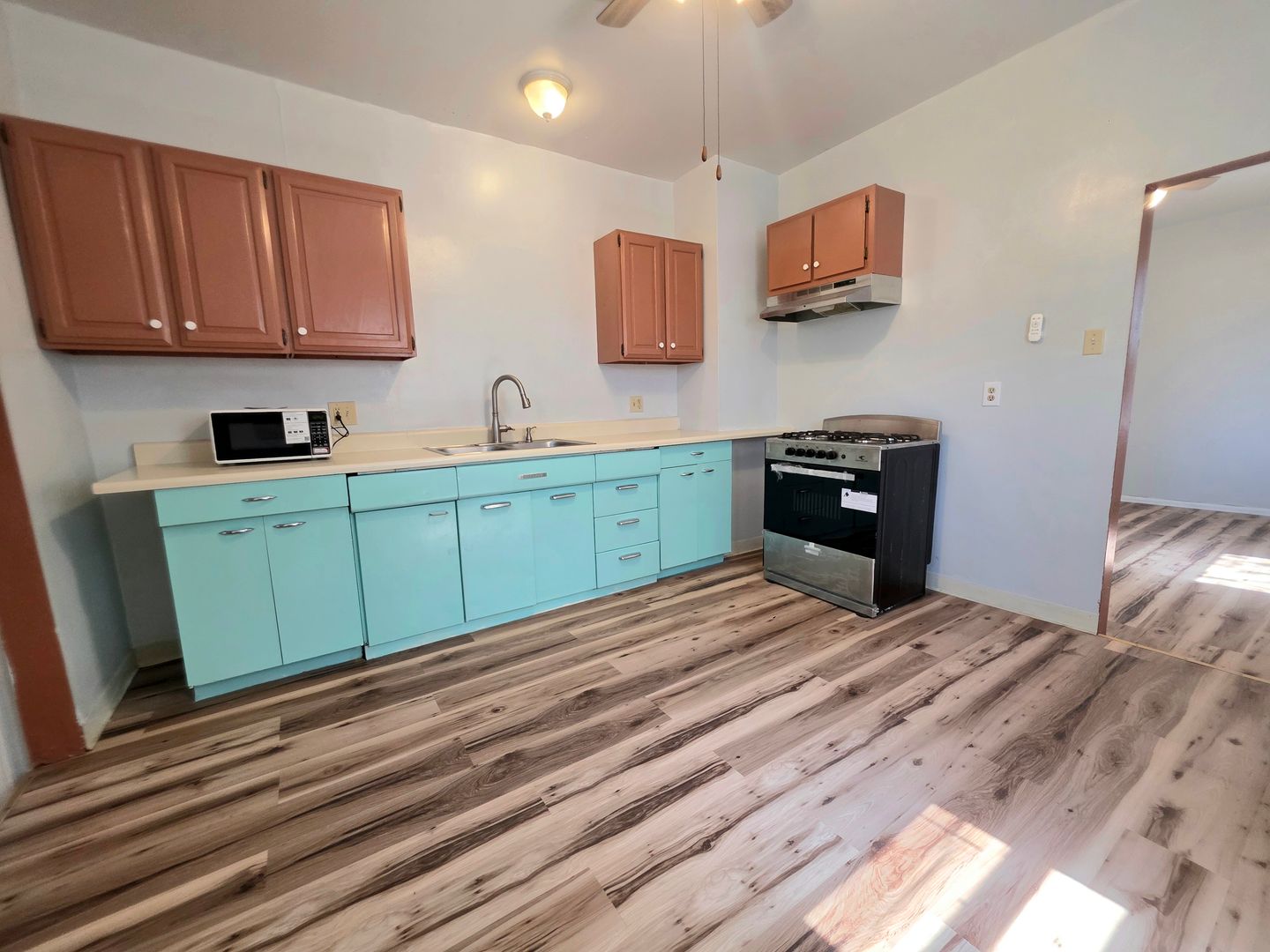 Pueblo Apartment: 1637 Cedar St