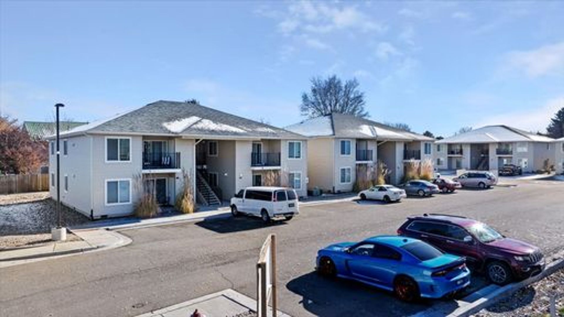 287 Robbins Apartments