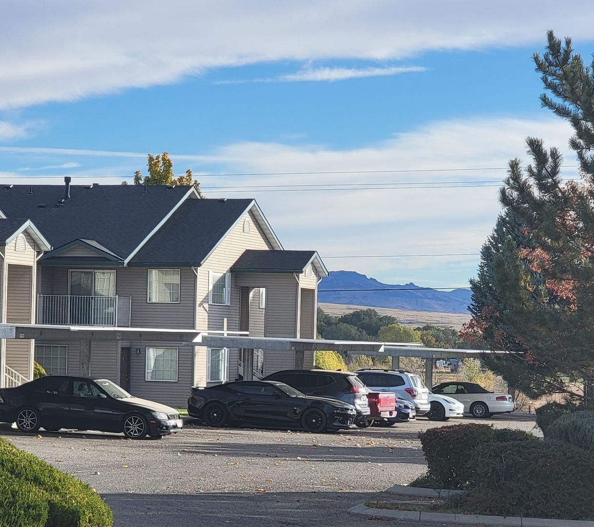 Mountain Home Apartment: 523 Caribou Dr