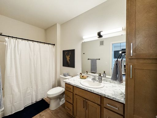 Listing photo thumbnail