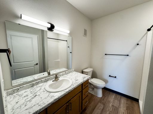 Listing photo thumbnail