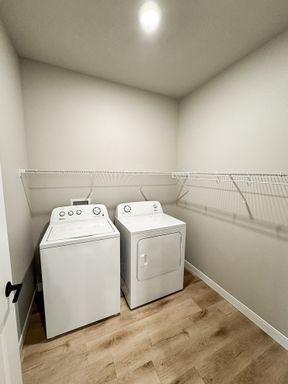 Listing photo thumbnail