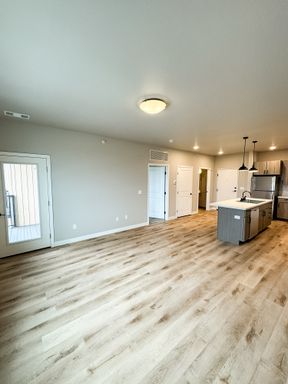 Listing photo thumbnail