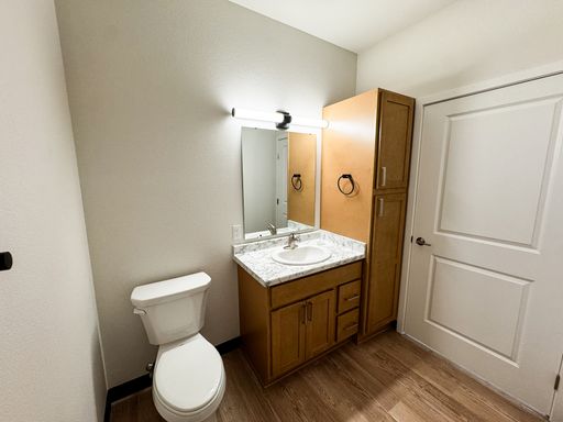 Listing photo thumbnail