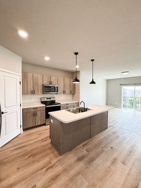 Listing photo thumbnail