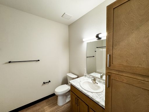 Listing photo thumbnail