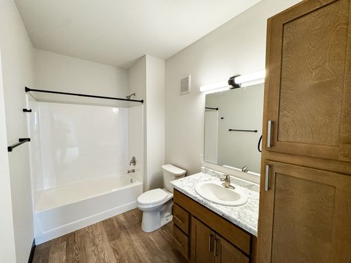 Listing photo thumbnail