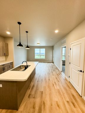 Listing photo thumbnail