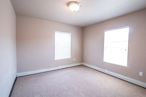 Listing photo thumbnail
