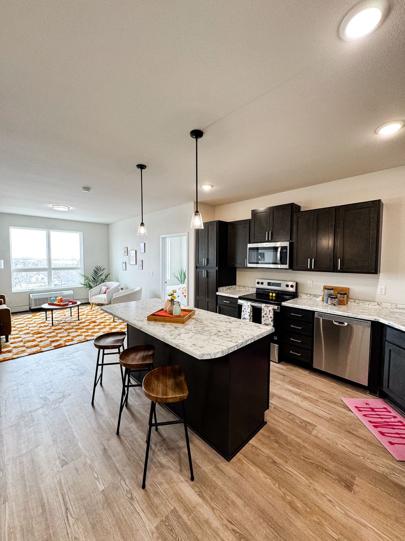 Fargo Apartment: 1758 12th Ave N