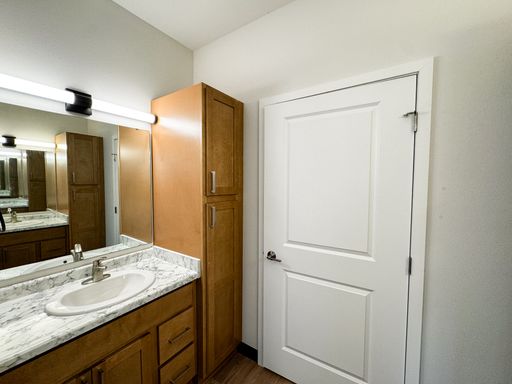Listing photo thumbnail