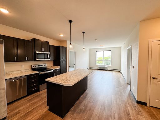 Listing photo thumbnail