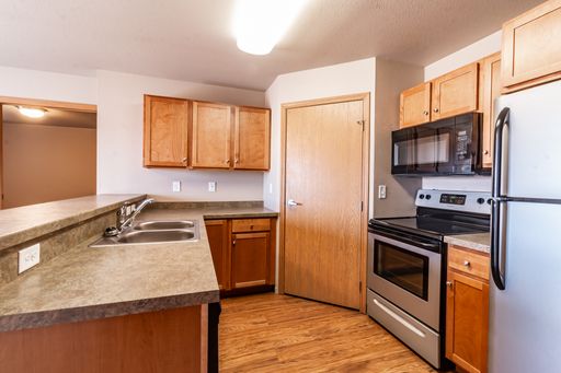 1435 Roughrider Blvd, Unit 210, Dickinson, ND 58601