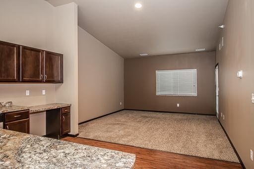 Listing photo thumbnail
