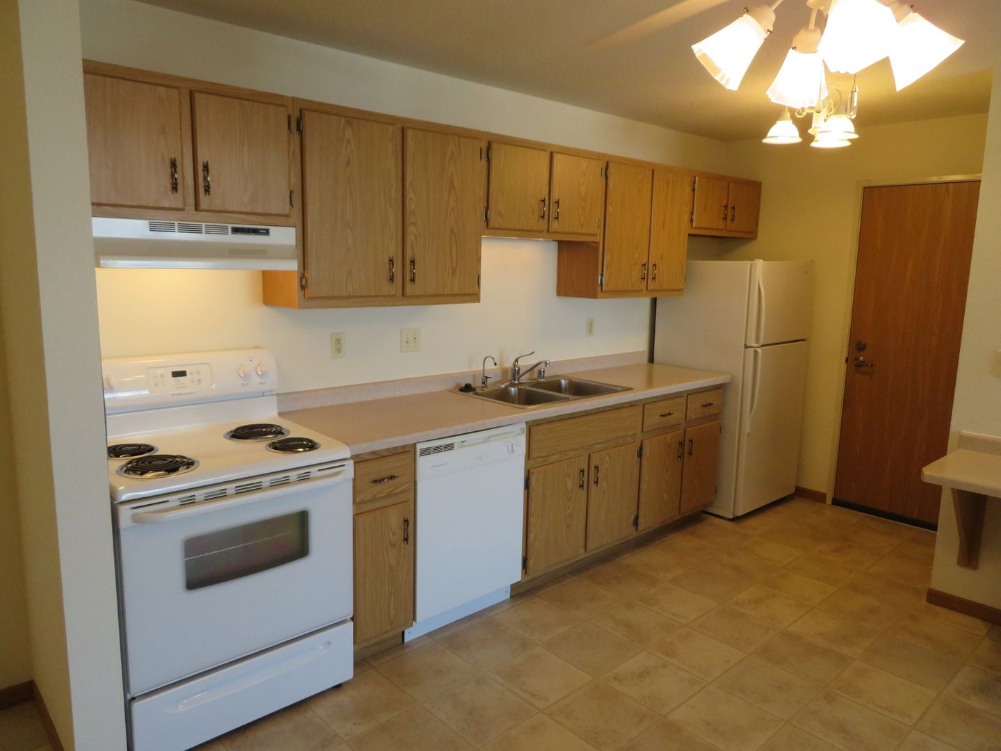 Hartford Apartment: 612 W. State Street