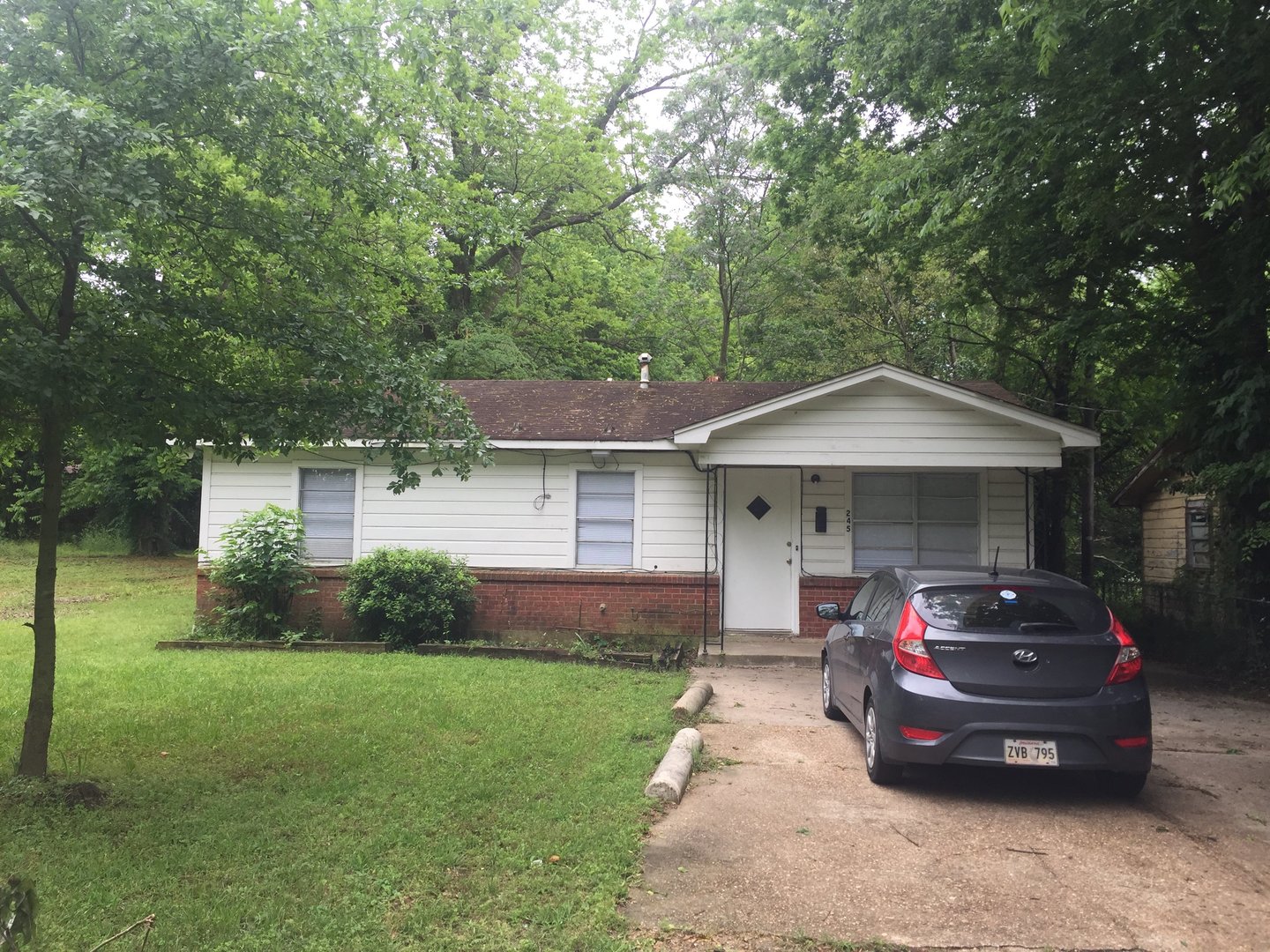 Shreveport House: 245 W. 71st Street