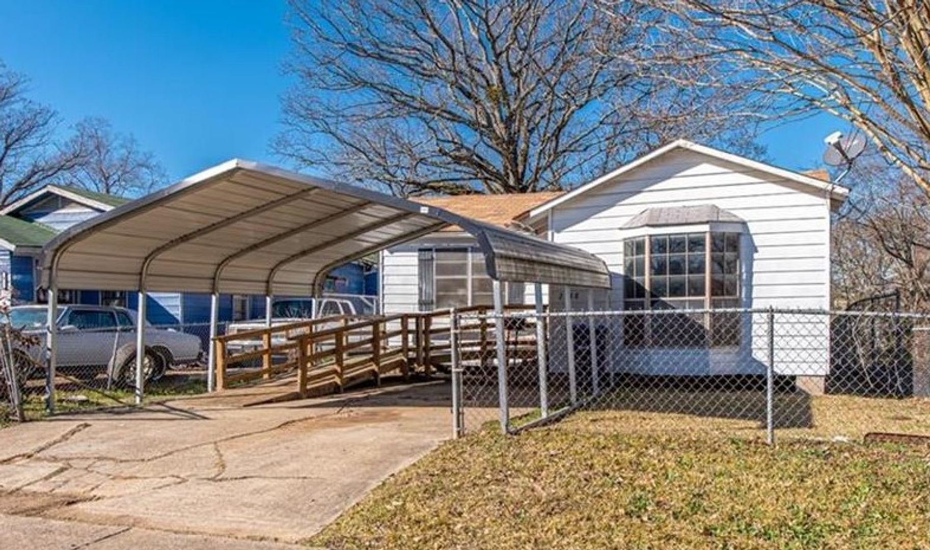 Shreveport House: 2948 W. Jordan