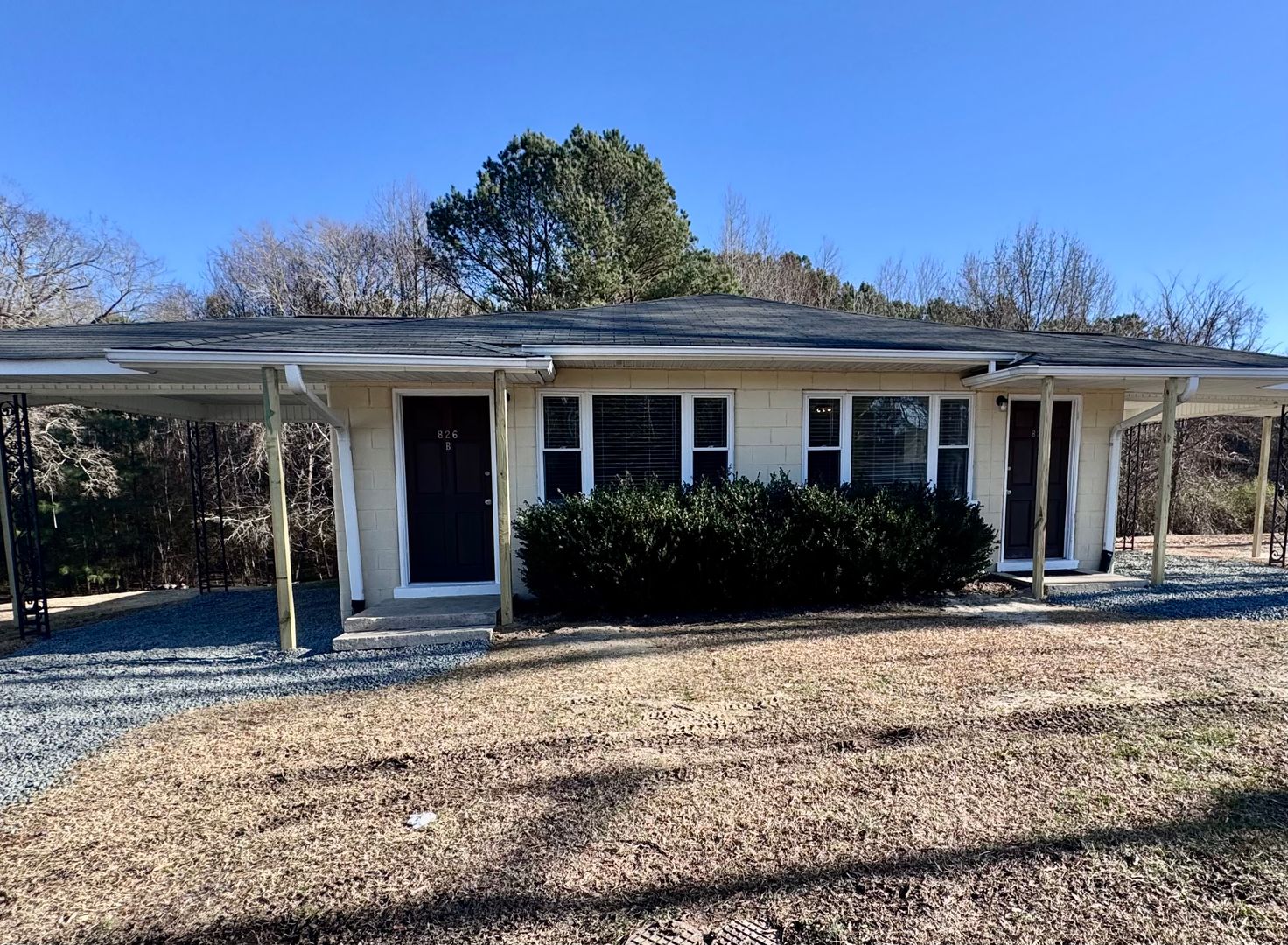 Creedmoor Apartment: 826 N Main Street