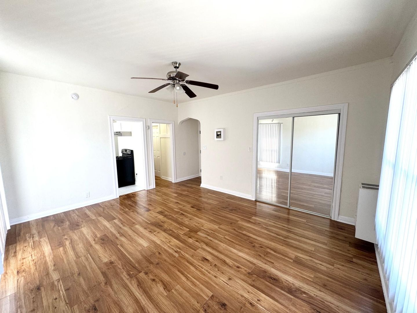 Los Angeles Apartment: 1056 S. Normandie Avenue